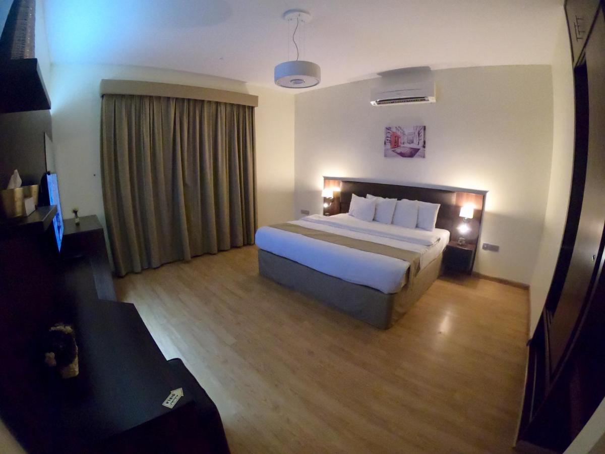 Weekend Hotel & Apartments Mascate Exterior foto